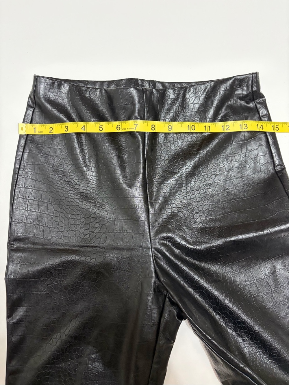 Express Black Croc-Embossed Faux Leather Leggings size small casual trendy wear - Picture 4 of 7